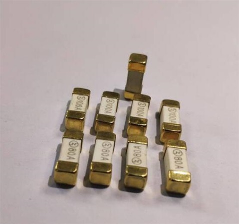 1245大電流貼片保險(xiǎn)絲