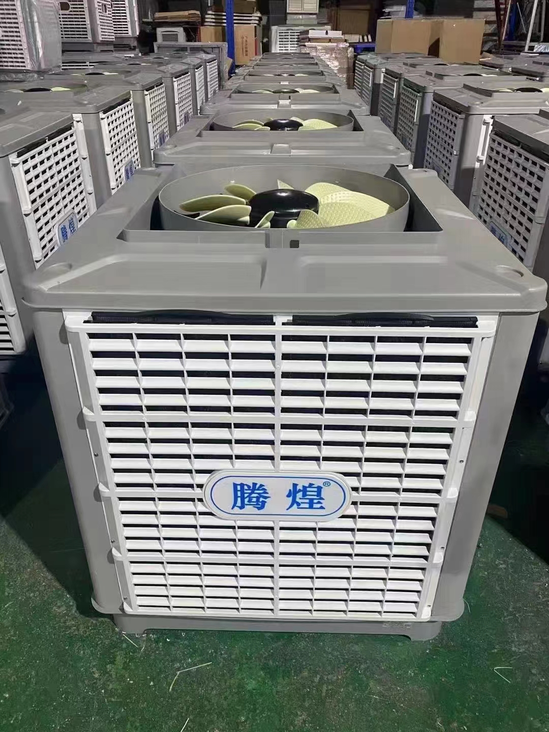 廠(chǎng)房降溫用什么比較好呢?